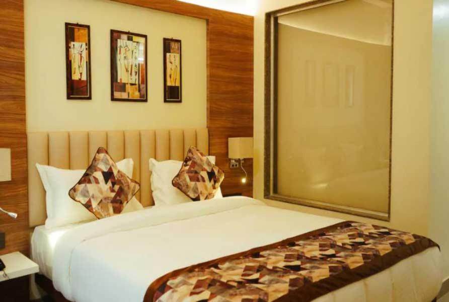 Hotel Gross Inn Near Igi Airport New Delhi Værelse billede