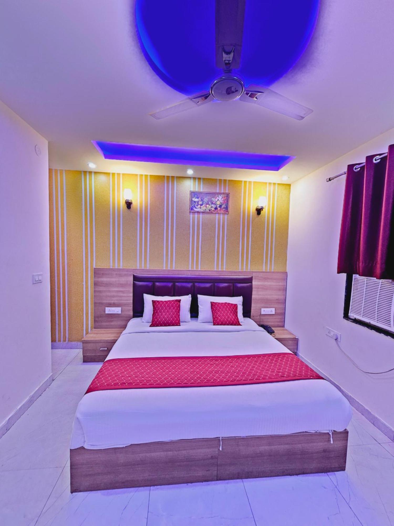 Hotel Gross Inn Near Igi Airport New Delhi Eksteriør billede